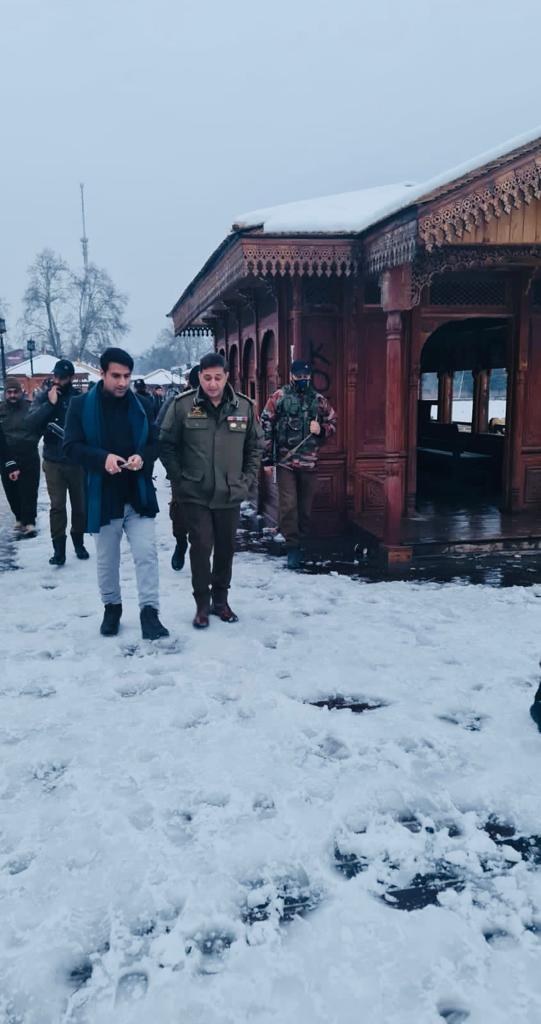 DM Srinagar, SSP raid hotspots of drug consumption