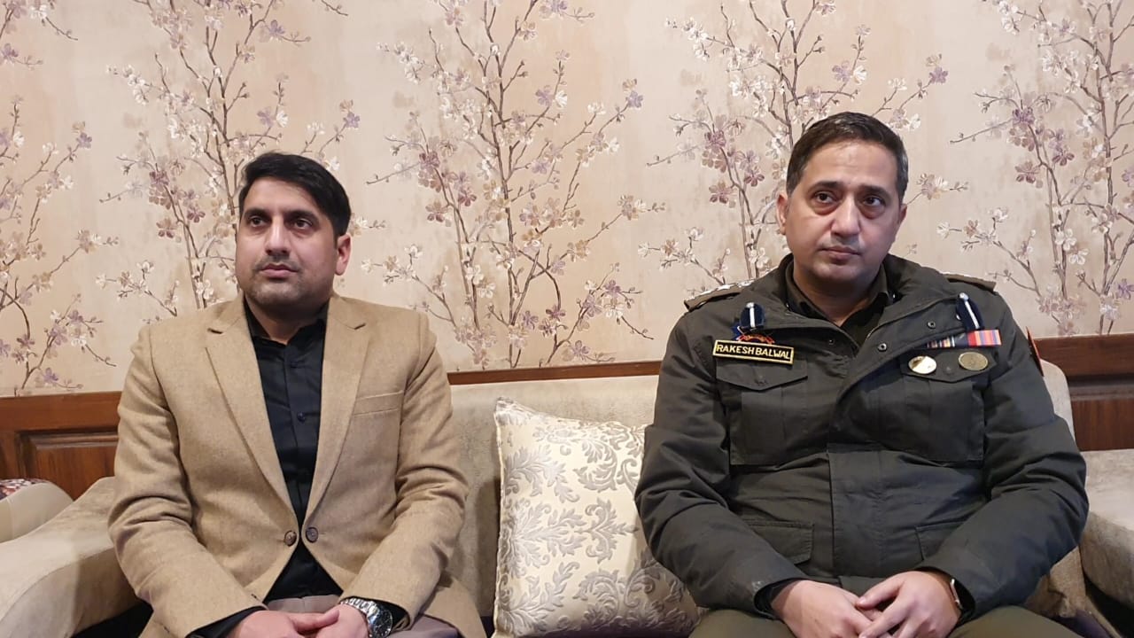 Admin Alone Can’t Eradicate Drug Addiction, Entire Society Needs To Fight It: DC Srinagar  SSP Srinagar Says Police Knows How ‘Big Sharks’ Lure Youth, Vows To Eradicate Menace With Full Might