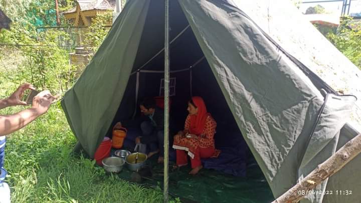 No Home, No Living: Nigeen Houseboat Fire Victim Stares At Bleak Future  ‘Many People Came But No One Helps’