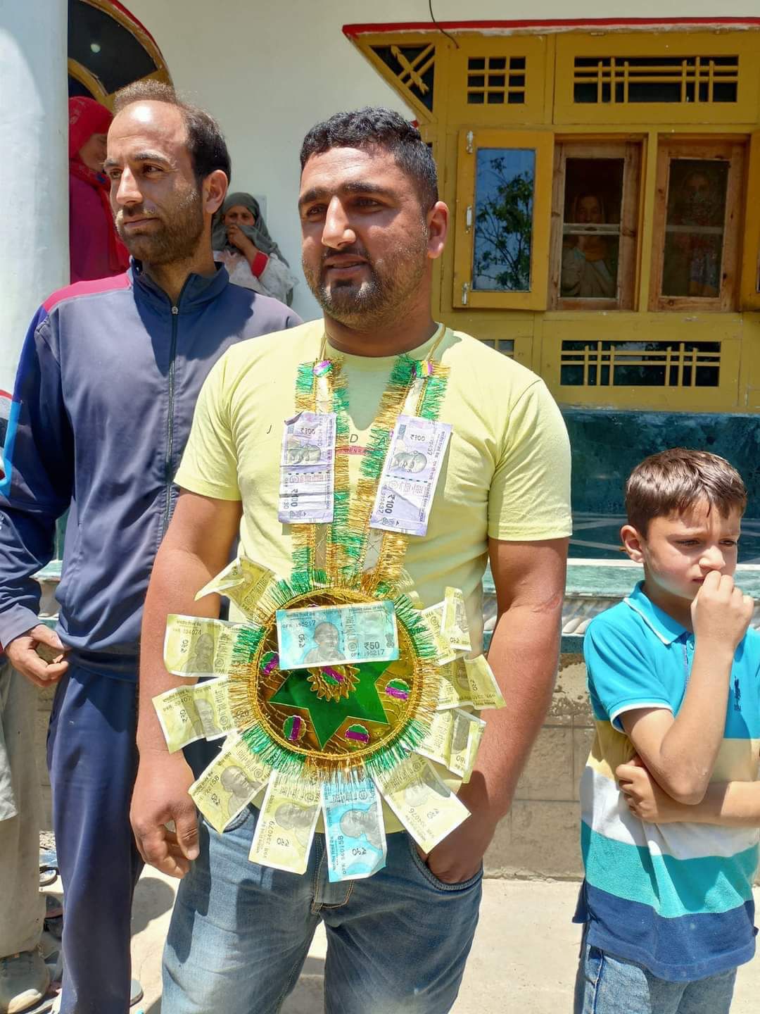 Bijbehara youth becomes overnight millionaire, wins Rs 2 crore on Dream 11  ‘Now I can treat my ailing mother’