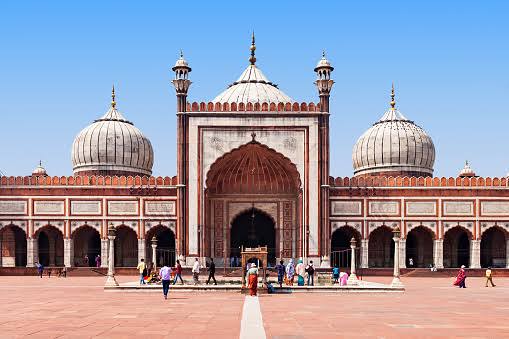 Delhi Jama Masjid dome damaged in evening storm