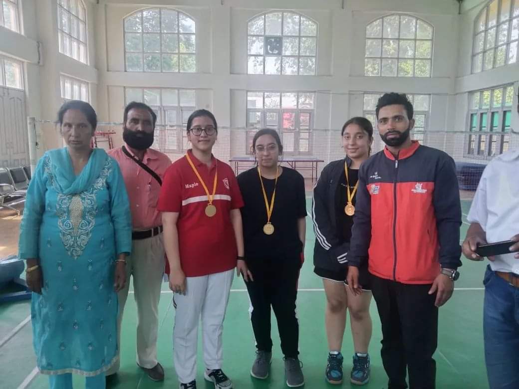 DPS Srinagar wins 18 medals in the Inter School Zonal level badminton championship