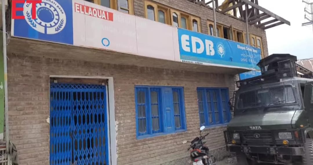 Killing aftermath; Minority community employees remain off duty