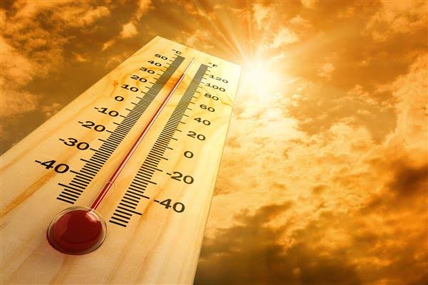 Srinagar swelters in season’s hottest day as mercury shoots up in J&K