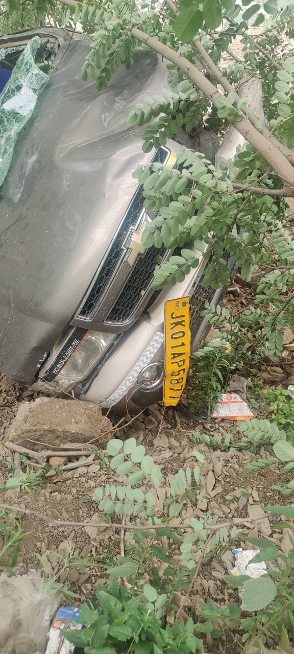 7 Persons Injured in Road Mishap Along Srinagar-Jammu Highway in Banihal