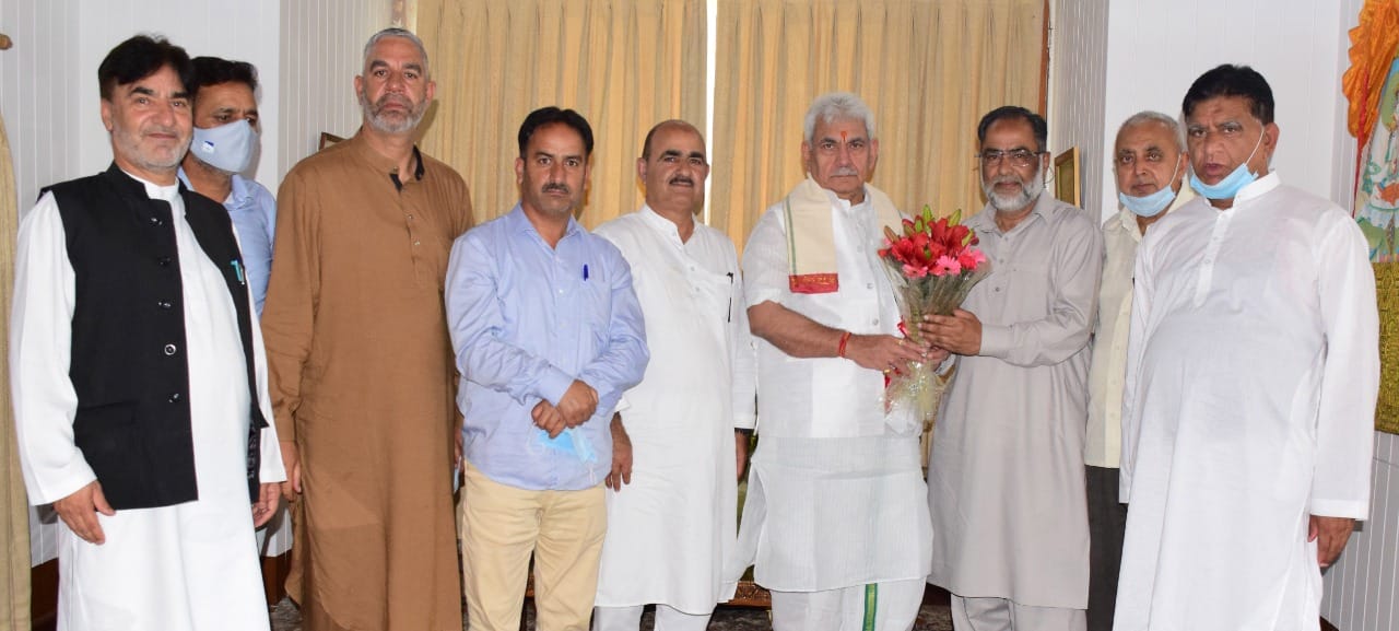 Kashmir Fruit Growers & Dealers Association calls on Lt Governor