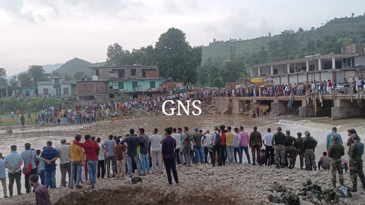 2 minor girls feared dead, boy rescued after trio drowned in Poonch