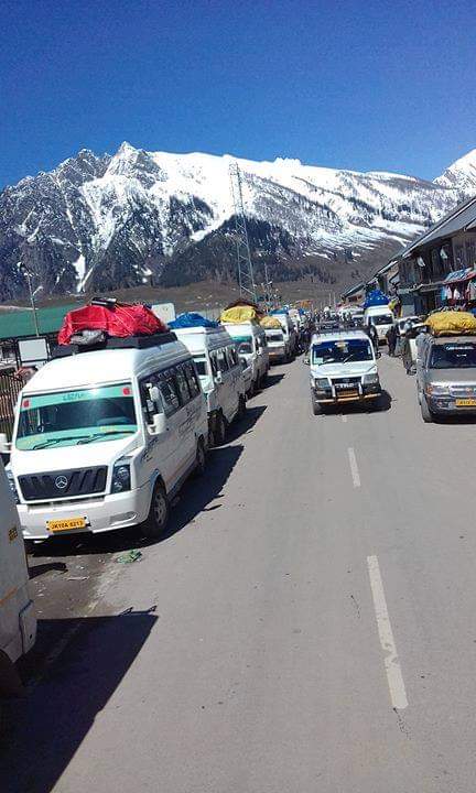 Trader’s Union calls for ‘Sonamarg Bandh’ tomorrow     Admin had promised us pilgrims will be allowed to travel through main market, but pilgrim vehicles are travelling through by-pass
