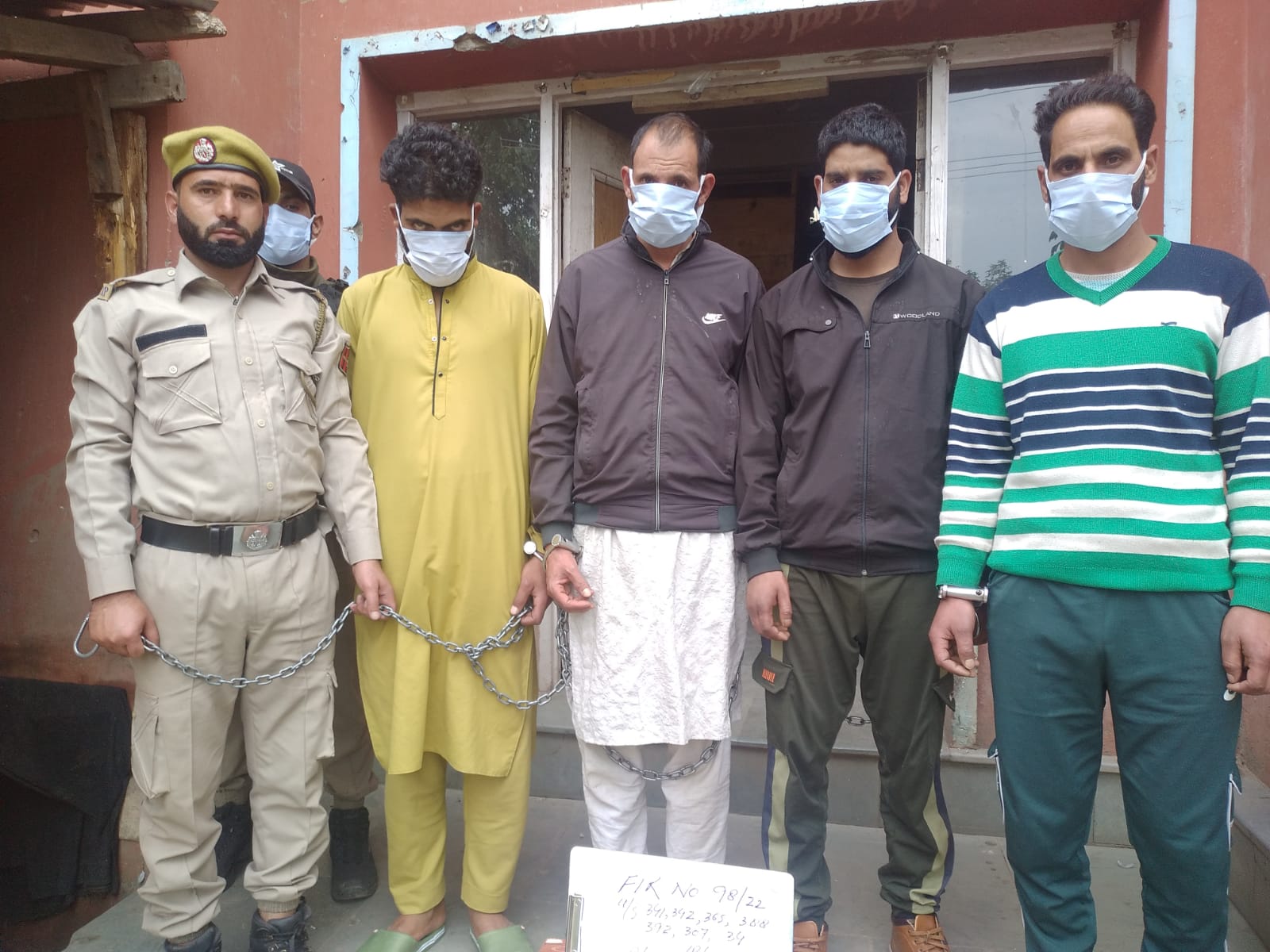 Extortionist Gang Busted in Budgam, 05 persons arrested: Police