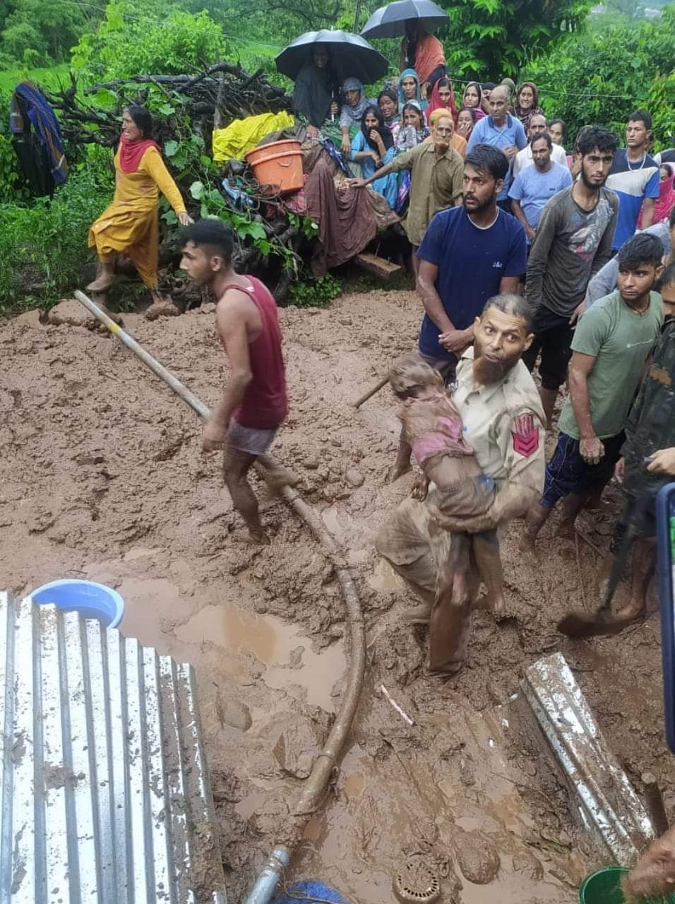Two children die as house collapses in Kathua