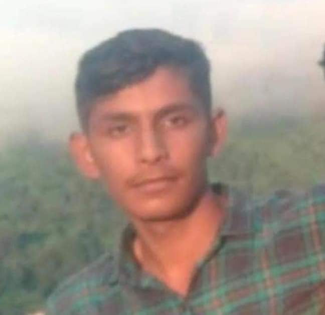 Pak hands over teenager’s body at LoC for last rites by family in Poonch