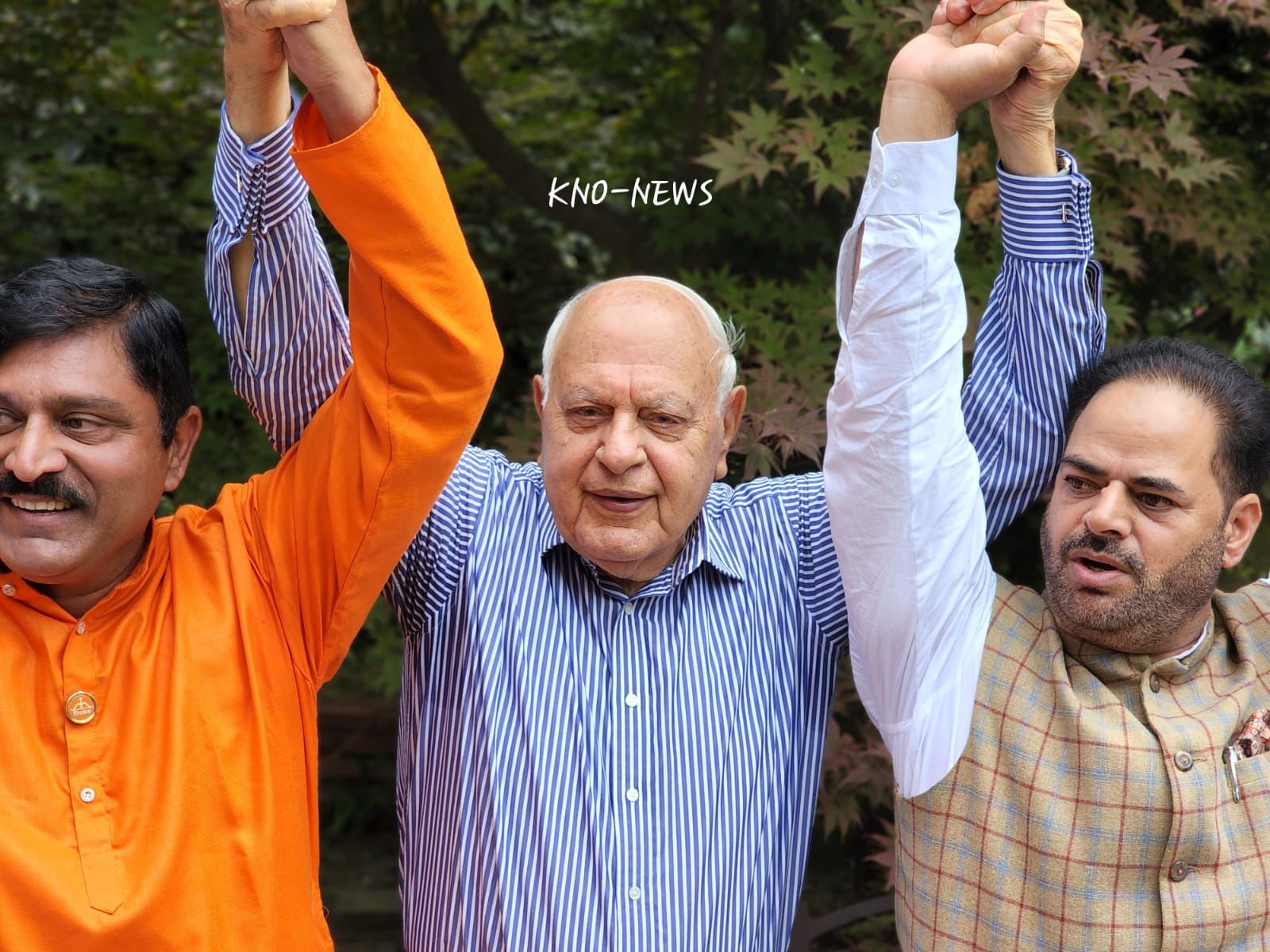 Voting rights to non J&K residents totally unacceptable to us: Farooq Abdullah after APM Says exploring options to fight injustice; can go to court to oppose move; Dogras, Kashmiris, Sikhs, losing identity; tomorrow J&K Assembly will be in hands of outsiders; will invite national party leaders in Sep to brief them about entire situation; my duty was to invite all parties, can’t force anyone to join us; Apni Party, PC stay away from meet