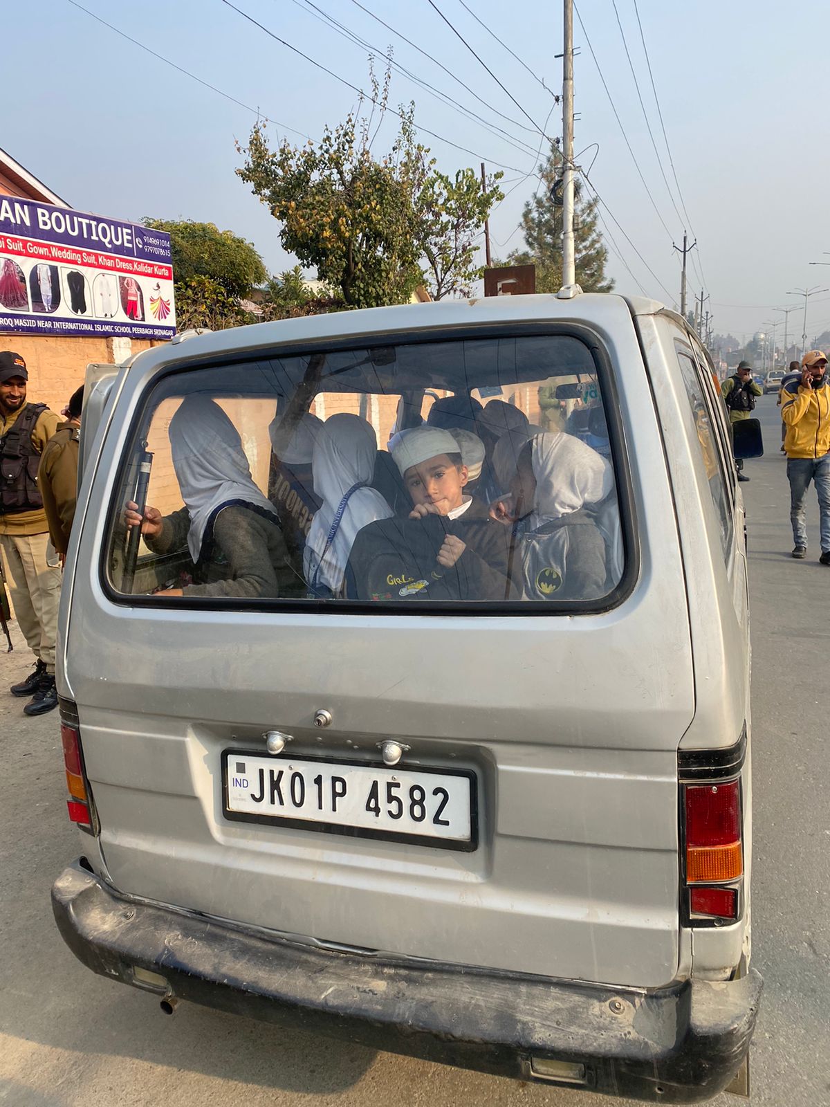 Police Seizes School Van For Overcrowding and Posing Threat to school children in Budgam: Police