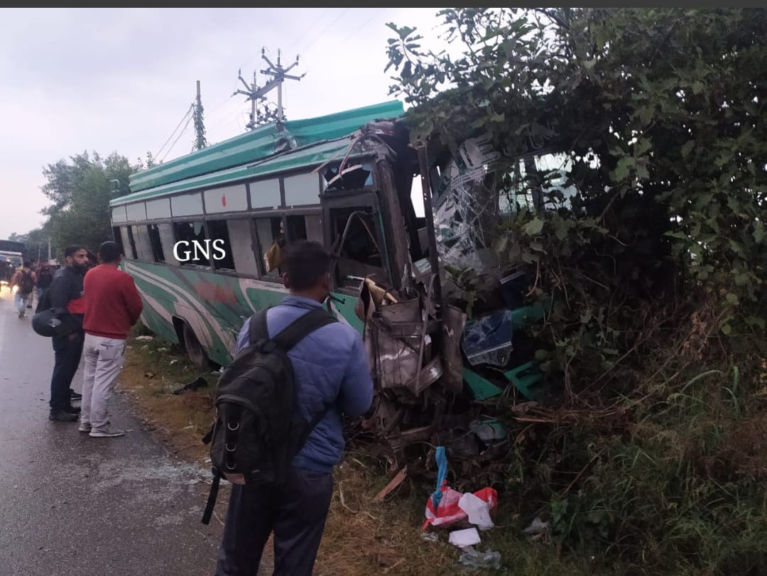 3 people killed, 16 injured in accident between two buses in Kathua