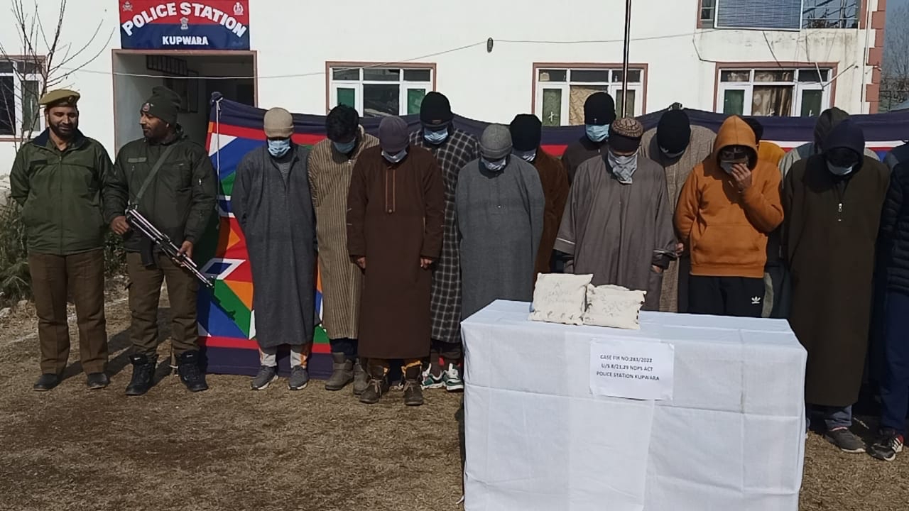 5 cops among 17 arrested as major drug smuggling module busted in Kupwara