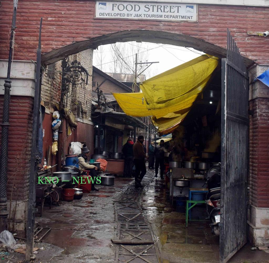 Kashmir’s Food Street ‘Bati Gali’ stares at closure as footfall dips