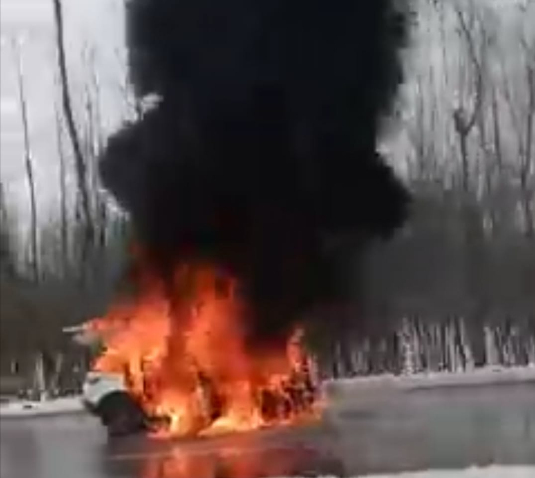 Range Rover burst into flames on Srinagar-Anantnag highway