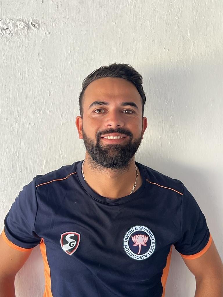 Australian Team calls J&K’s spin sensation Abid Mushtaq as net bowler