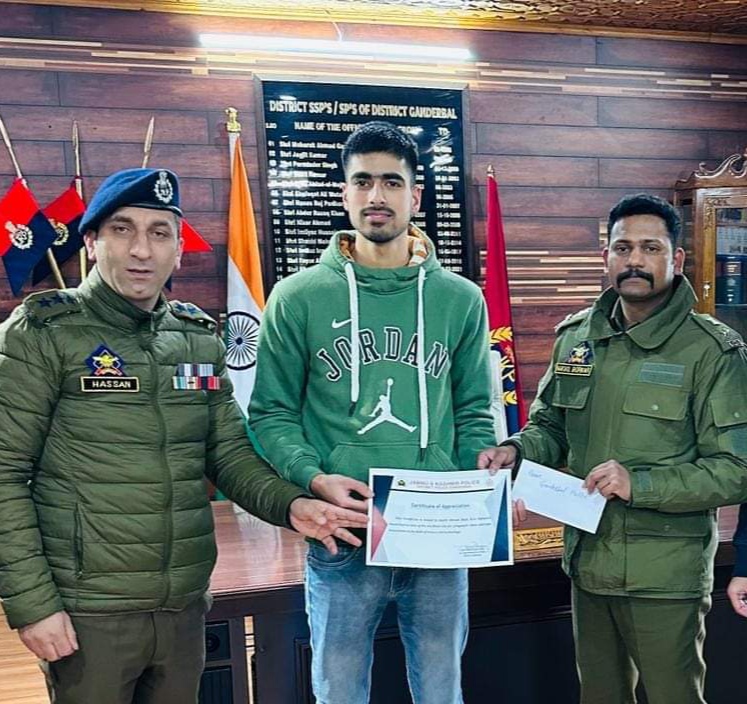 Ganderbal boy enters ‘India Book of Records’ for tech innovation