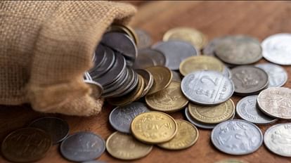 Shopkeepers refuse to accept Rs 1, Rs 2 coins in parts of Kashmir