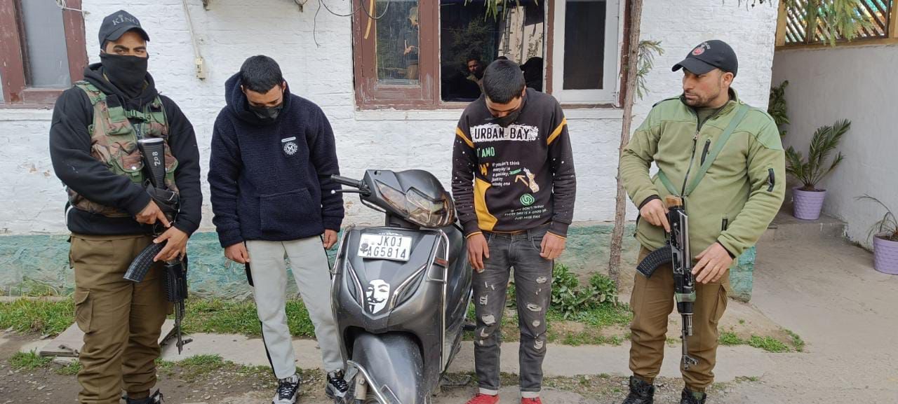 Duo Alleged of Stalking, Harassing & Intimidating Girl Arrested in Srinagar; Scooty Used for Offence Also Seized
