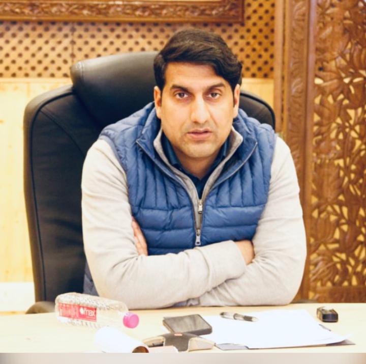 DC Srinagar denies of ‘disallowing’ Shab-e-Barat prayers at Jamia Masjid