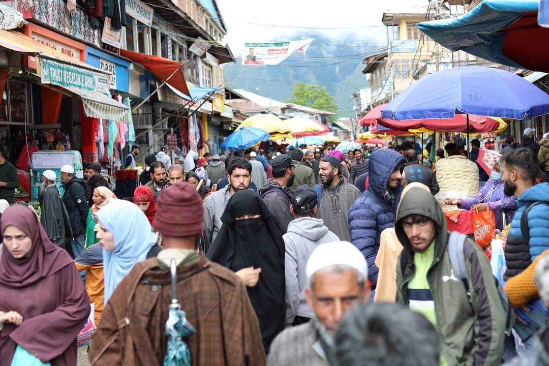 Increasing inflation hits Eid budget in Kashmir
