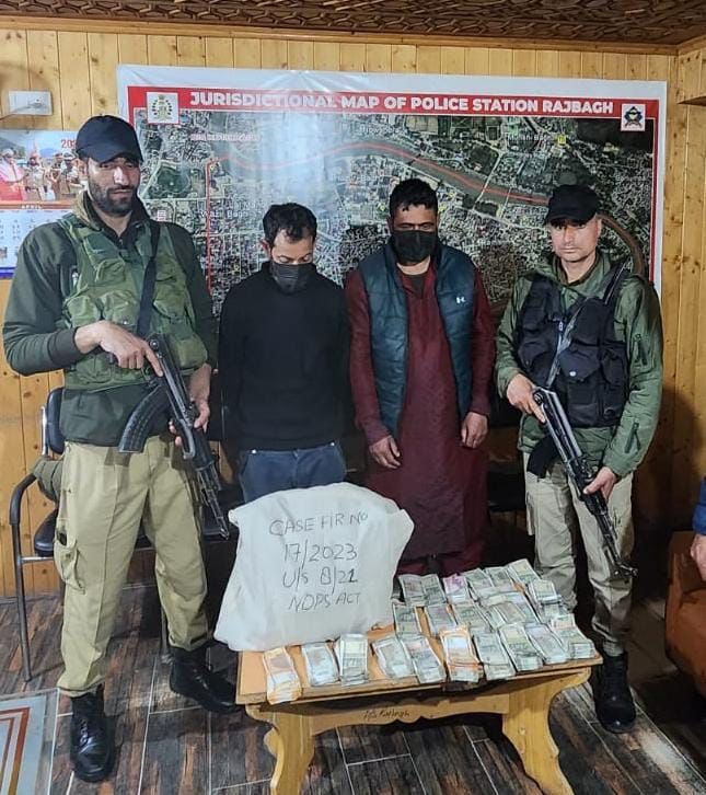 Police arrests 2 narco smugglers with over 11 Kgs heroin worth Rs 70 cr in Srinagar