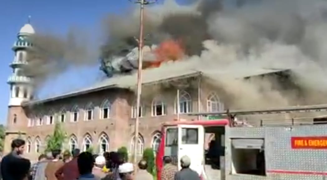 Jamia Masjid gutted in Tral fire incidnet