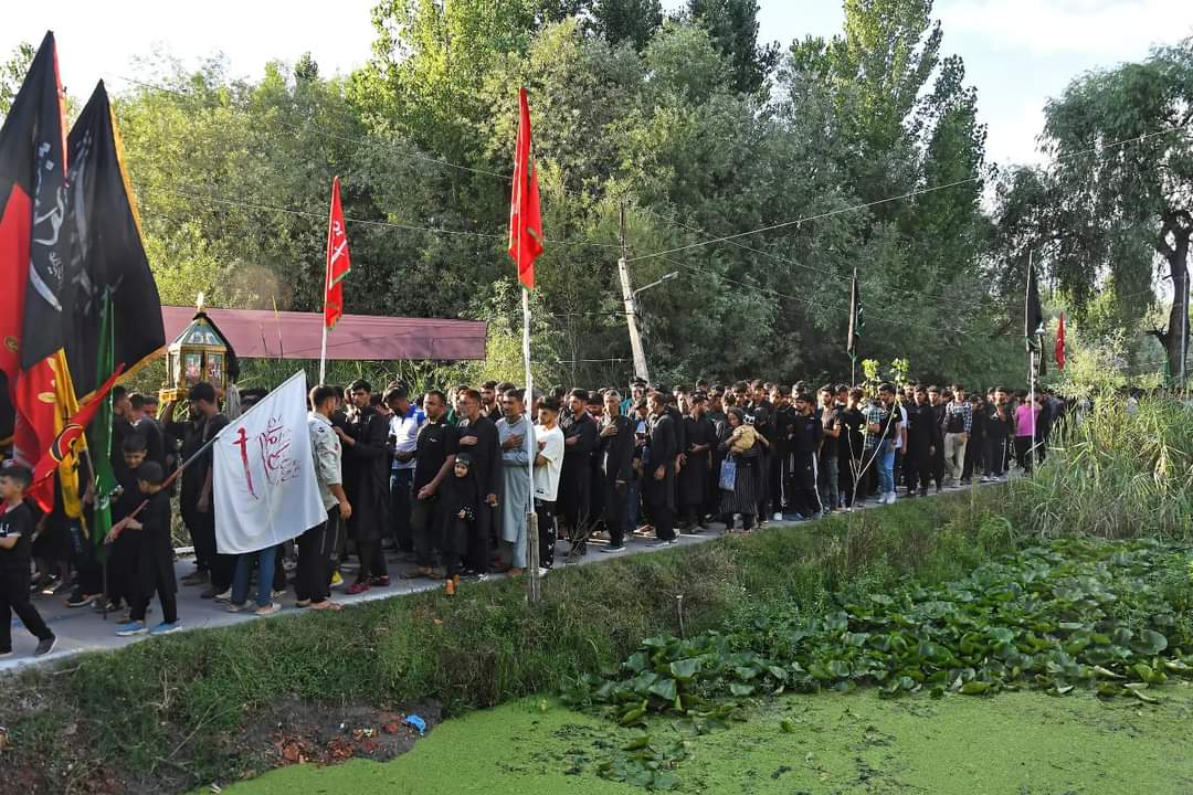 After over three decades, Admin allows 8th Muharram procession in Sgr