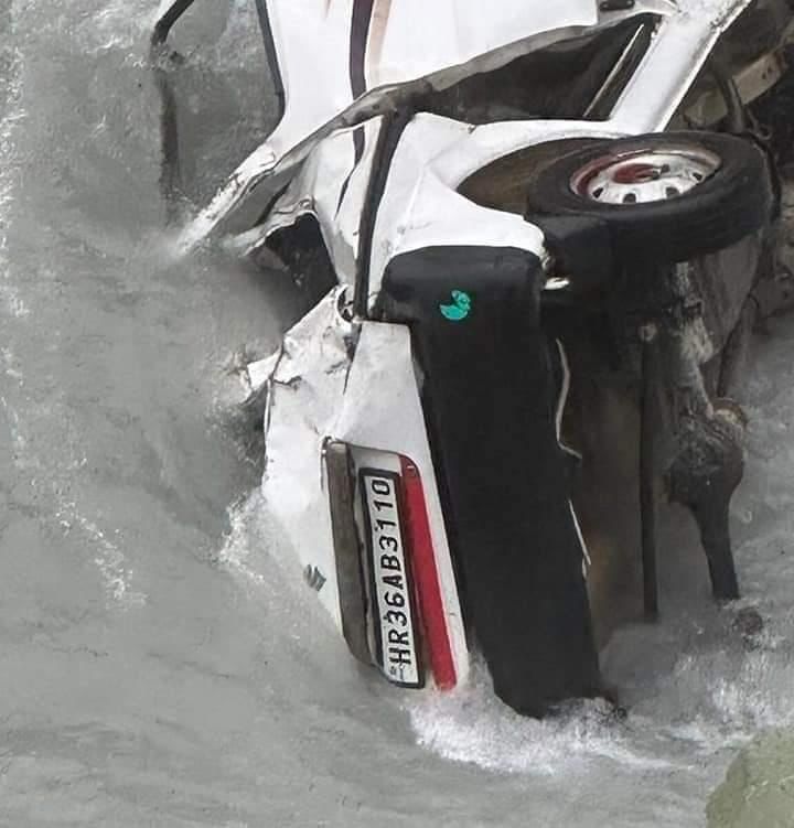 8 CRPF personnel injured after vehicle skids off road in Baltal