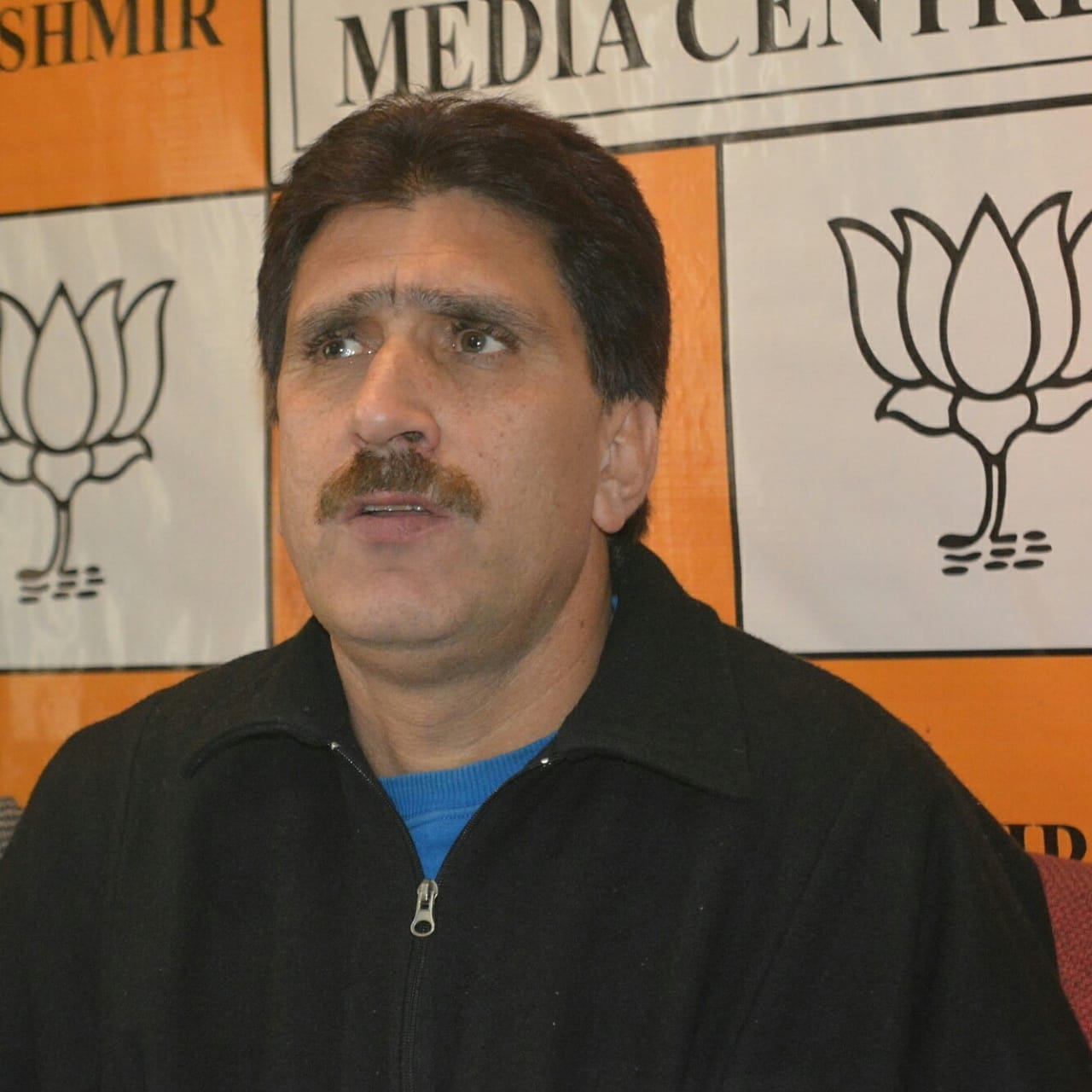 BJP leader Altaf Thakur greets Sikh community on the Eve of Guru Hargobind Ji’s Birthday