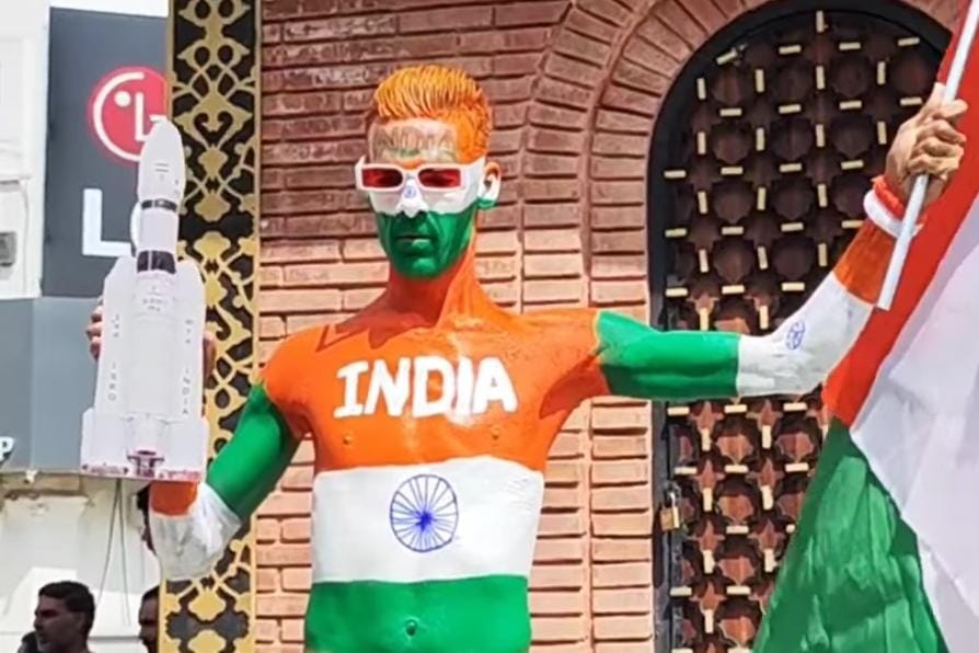 Man travels from Gujarat ‘to celebrate Independence Day in Kashmir’