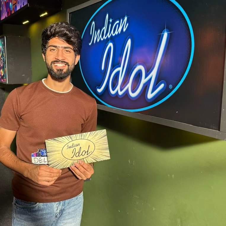 Srinagar youth’s singing wins hearts in Indian Idol