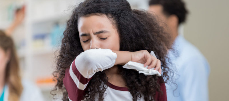 Valley’s Top Pulmonologist Dr. Naveed Nazir Shah Plays Down ‘Walking Pneumonia’ Scare, Urges for General Precautionary Measures To Avoid Infection