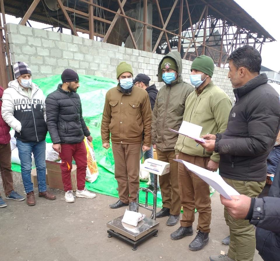 Baramulla Police Destroys Huge Quantity of Seized Contraband Substances Worth Crores in Presence of Magistrate in Lassipora Pulwama