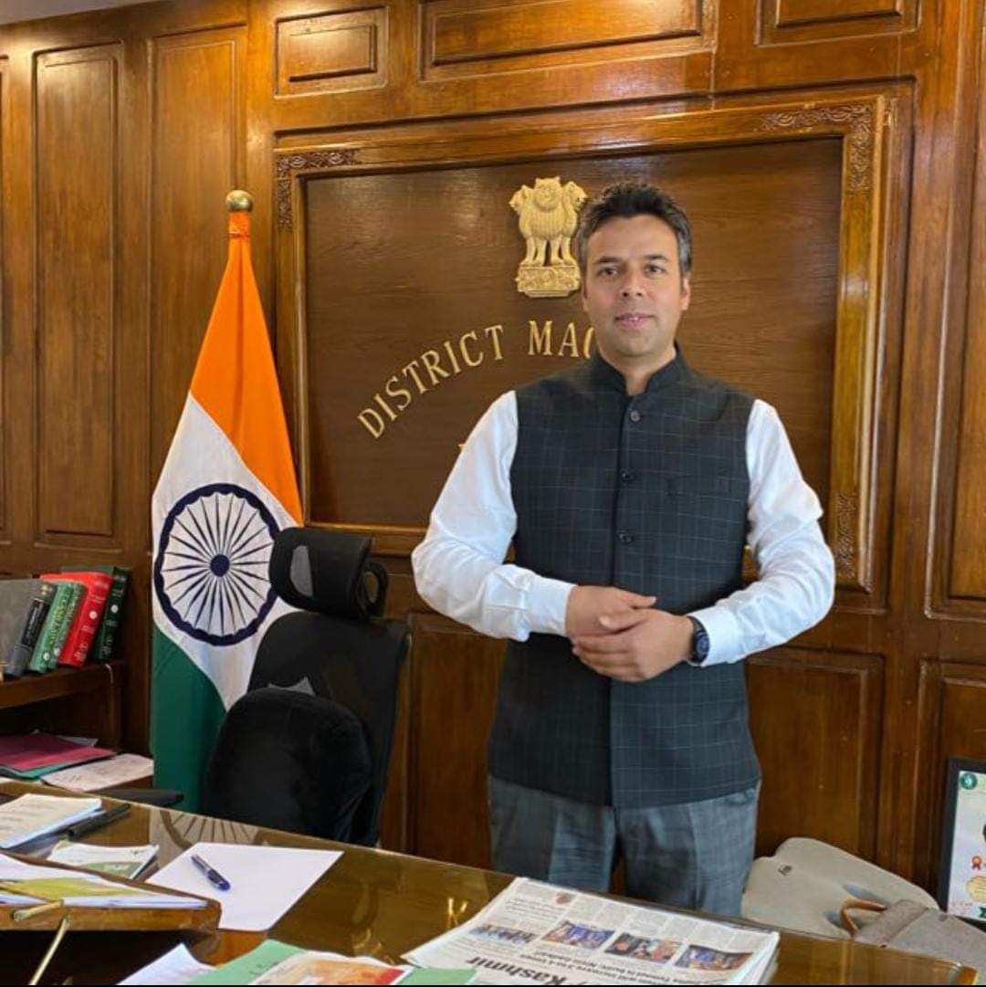 Govt orders major reshuffle in admin, 56 officers transferred