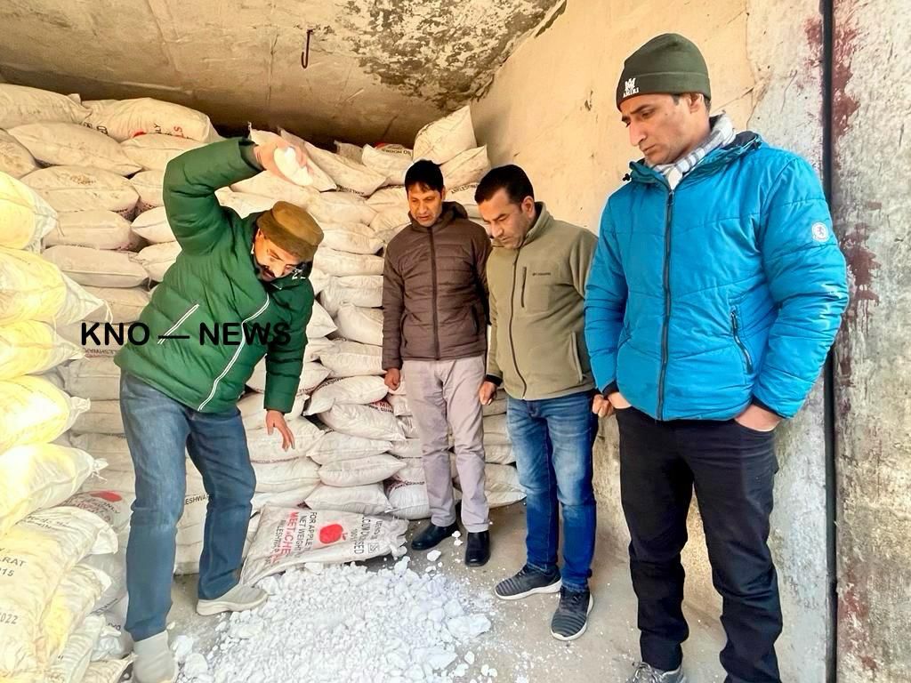 400 bags of duplicate spurious fertilizers seized in Kulgam