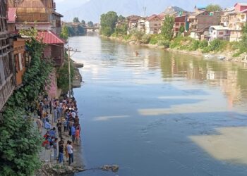 Teenage Girl Jump from Srinagar’s Habba Kadal Bridge