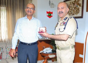 Northern Army Commander Lt. Gen MV Sudhindra Kumar Calls On Nalin Prabhat; Enhancing Synergy & Strengthening of Security Measures Discussed
