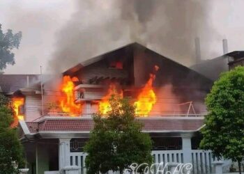 Mob sets former Bangladesh captain Mashrafe Mortaza’s house on fire