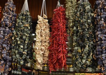 Hokh Syun: Kashmiris prepare for winter with sun dried vegetables, a centuries-old tradition