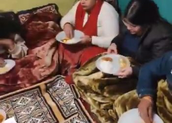 Heartwarming Hospitality: Mirwaiz praises Kashmiris for helping stranded tourists during snowfall