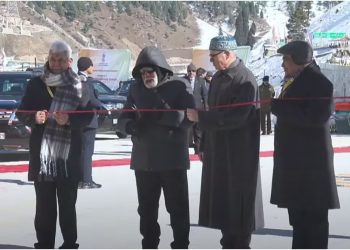Good roads lead to progressive nation: Gadkari after Sonamarg tunnel inauguration
