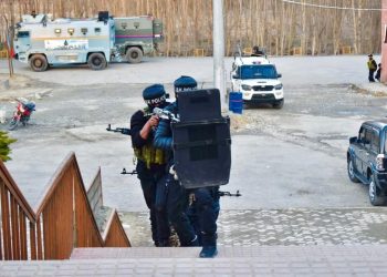Anantnag Police and CRPF Conduct Mock Security Drill at Bijbehara Railway Station