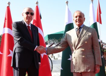Erdogan urges India, Pakistan to resolve Kashmir issue through dialogue
