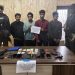 Srinagar Police Arrests Highway Robbers Impersonating Police Commandos.