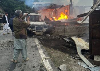 15 civilians killed, 43 injured in artillery firing by Pakistan Army in Poonch, Tangdhar