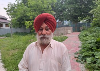 Sikh resident donates land for muslim graveyard access in JK’s Tral