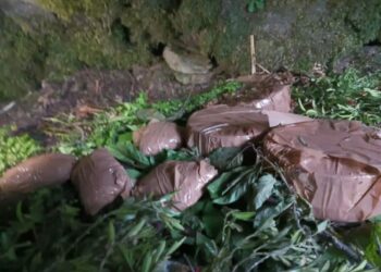 Security forces bust terror hideout in Poonch, recover 5 IEDs, radio sets
